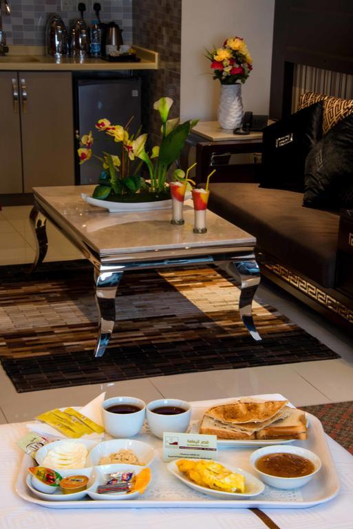 Al Yamama Palace Hotel Suites Riyadh Room photo